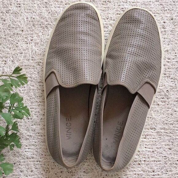 Vince BLAIR Perforated Leather Slip On Sneaker Loafers - Picture 2 of 10